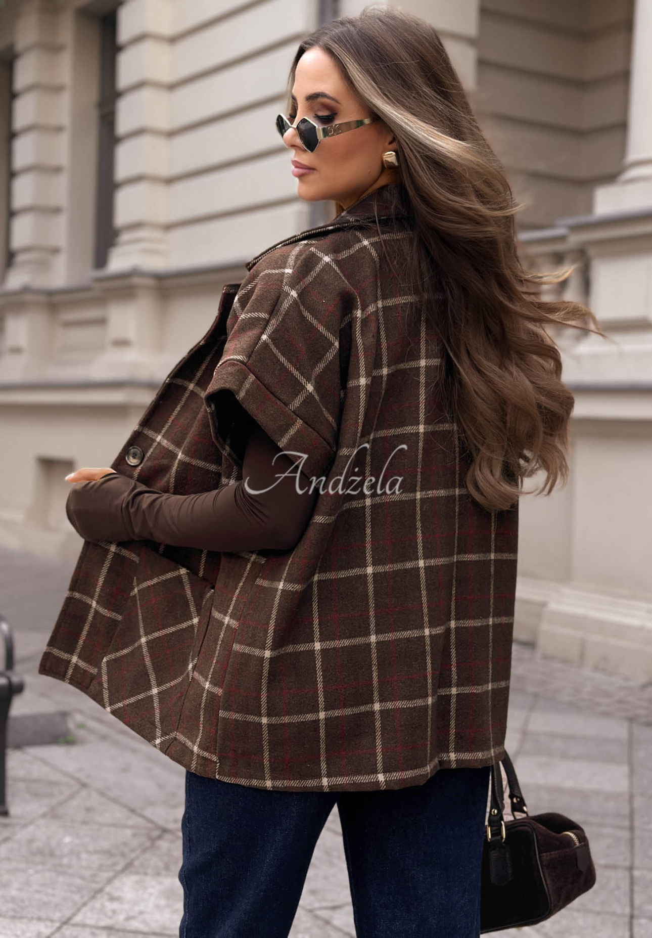 Kamizelka oversize w kratę z wełną Calm Spirit czekoladowa