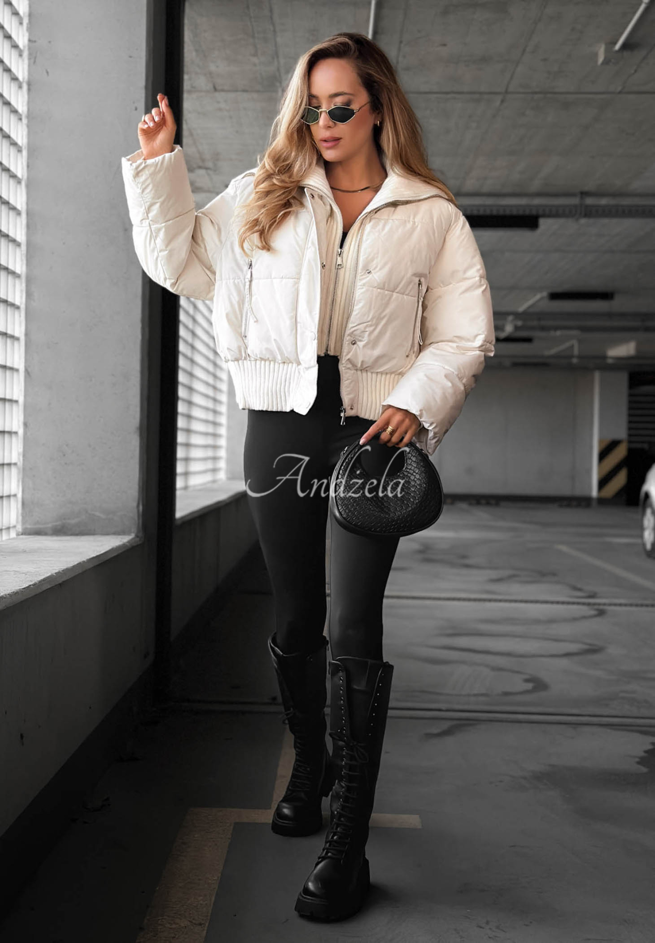Simple Layer Short Quilted Jacket with Fabric Collar in Ecru