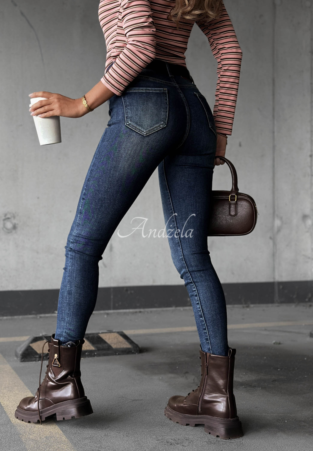 Spodnie jeansowe skinny z paskiem Worth Knowing niebieskie