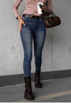 Spodnie jeansowe skinny z paskiem Worth Knowing niebieskie