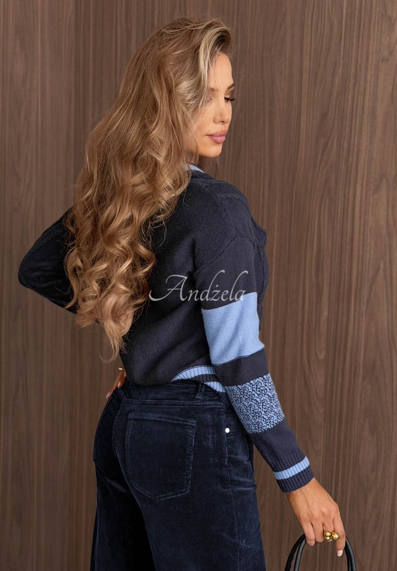 Short, button-front viscose cardigan with a diamond pattern—Fall Pattern, navy blue