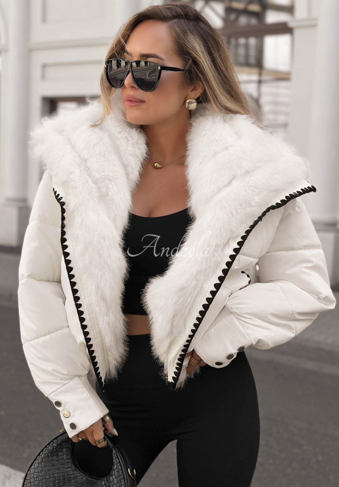 Krótka pikowana kurtka z futerkiem Alpine Cozy ecru
