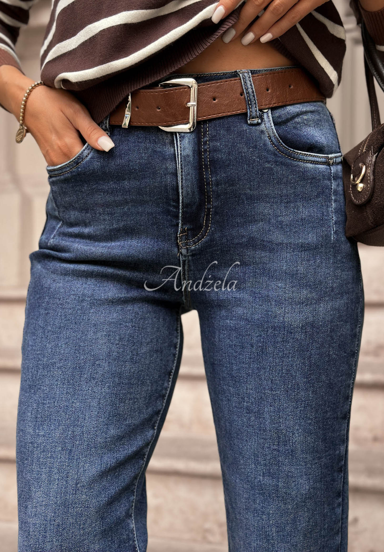 Spodnie jeansowe mom fit Still Moments ciemnoniebieskie