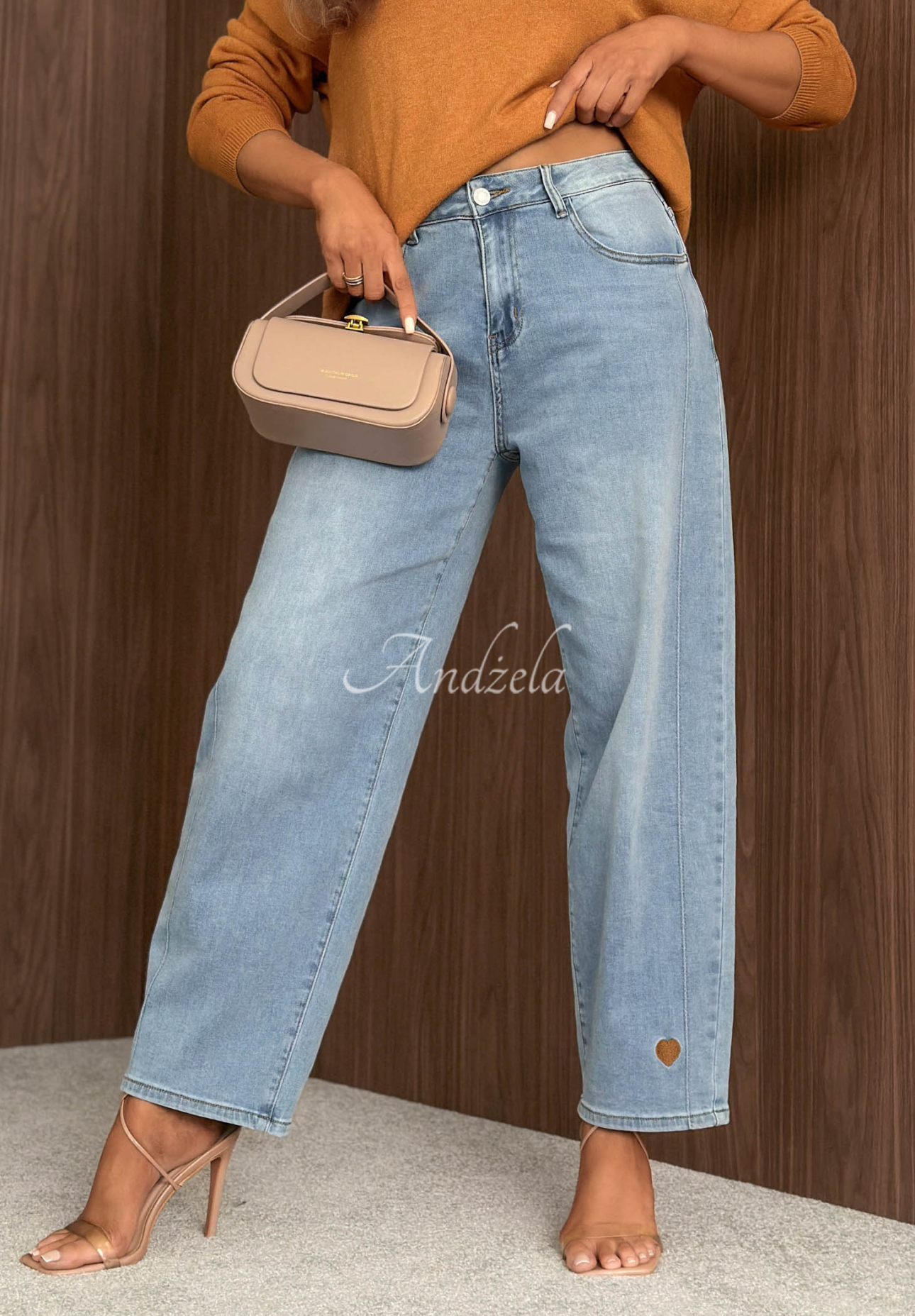 Spodnie jeansowe mom fit Casual Vibes jasnoniebieskie
