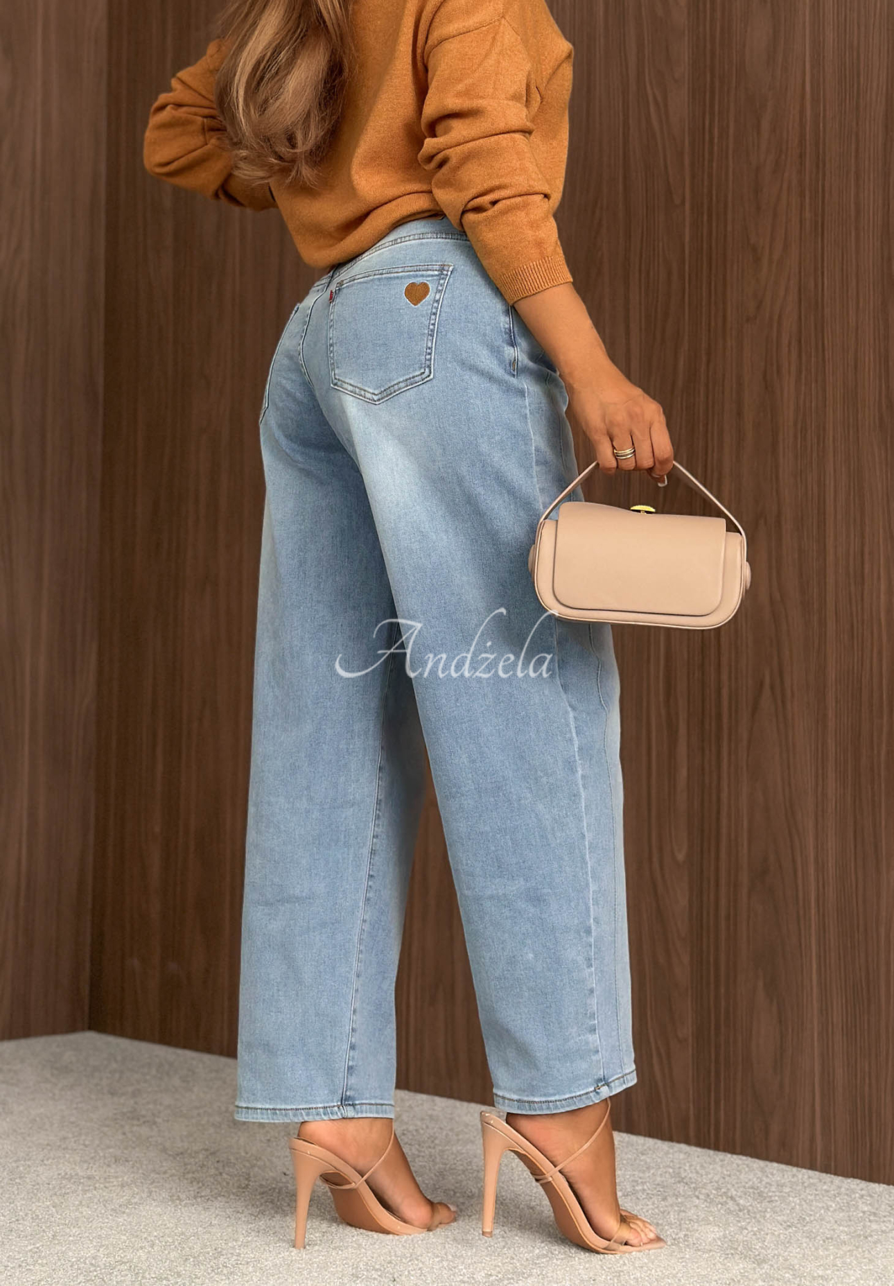 Spodnie jeansowe mom fit Casual Vibes jasnoniebieskie