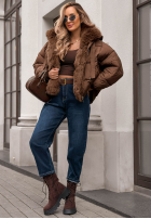Krótka pikowana kurtka z futerkiem Frosty Darling czekoladowa
