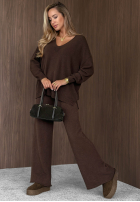 Dzianinowy komplet sweter i spodnie wide leg Faded Skies czekoladowy