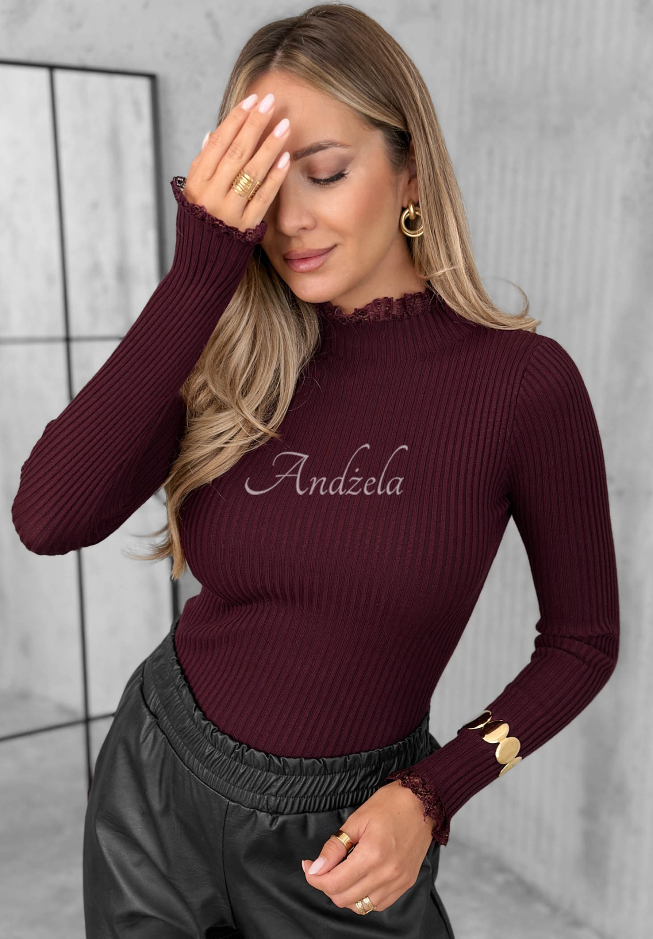 Subtle Mist Berry-Colored Ribbed Viscose Sweater with Lace
