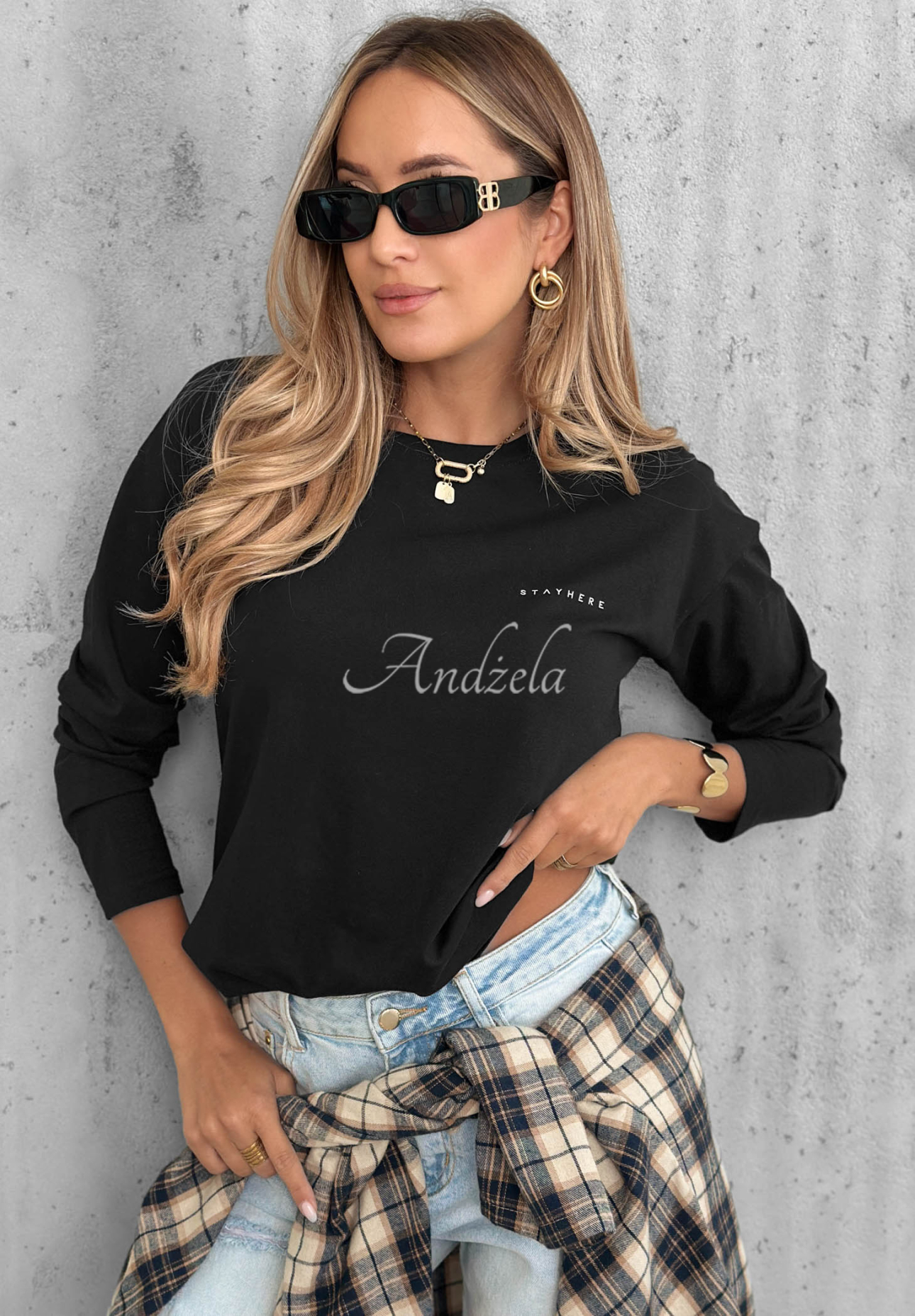 Simple Chic Black Long-Sleeved Cotton Blouse