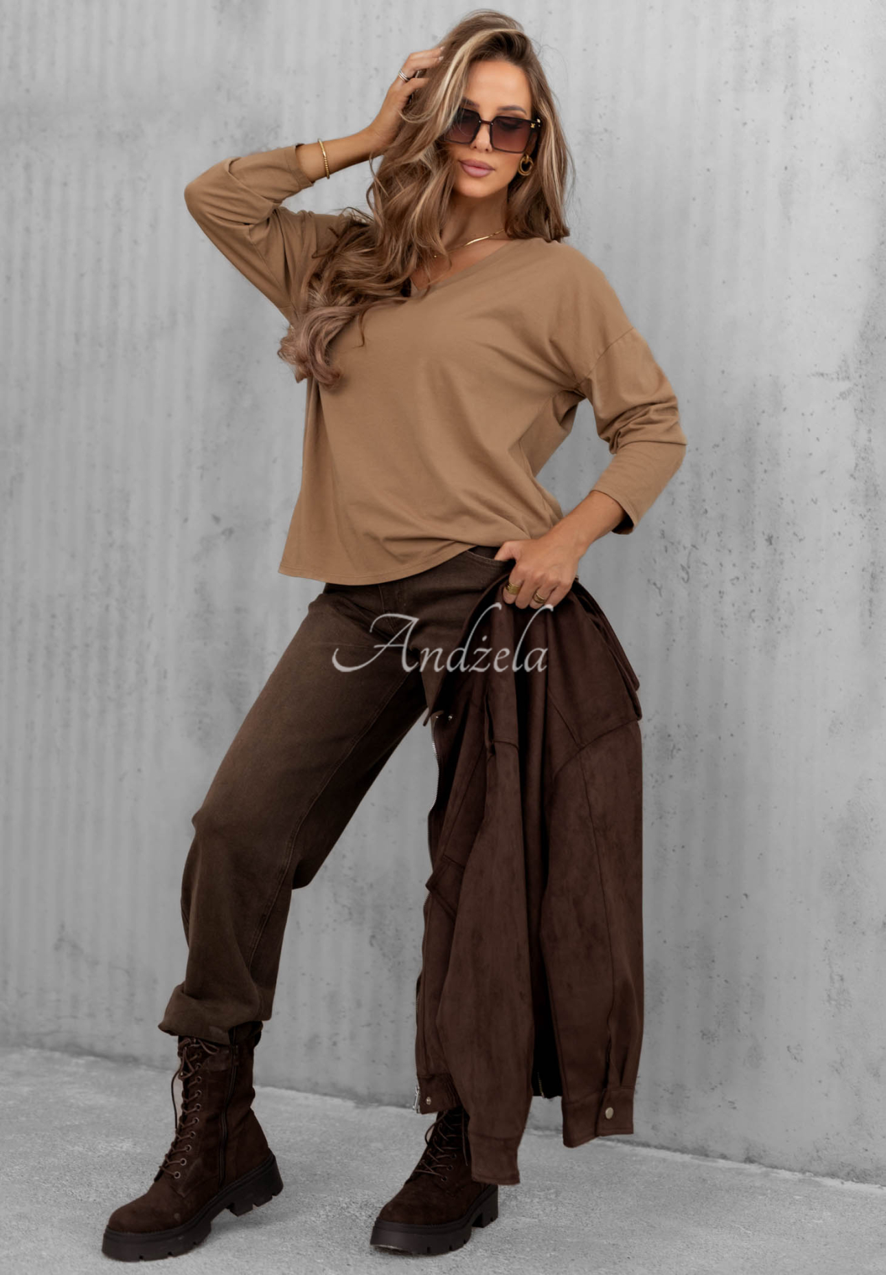 Bawełniana bluzka longsleeve z dekoltem w serek Daily Style camelowa
