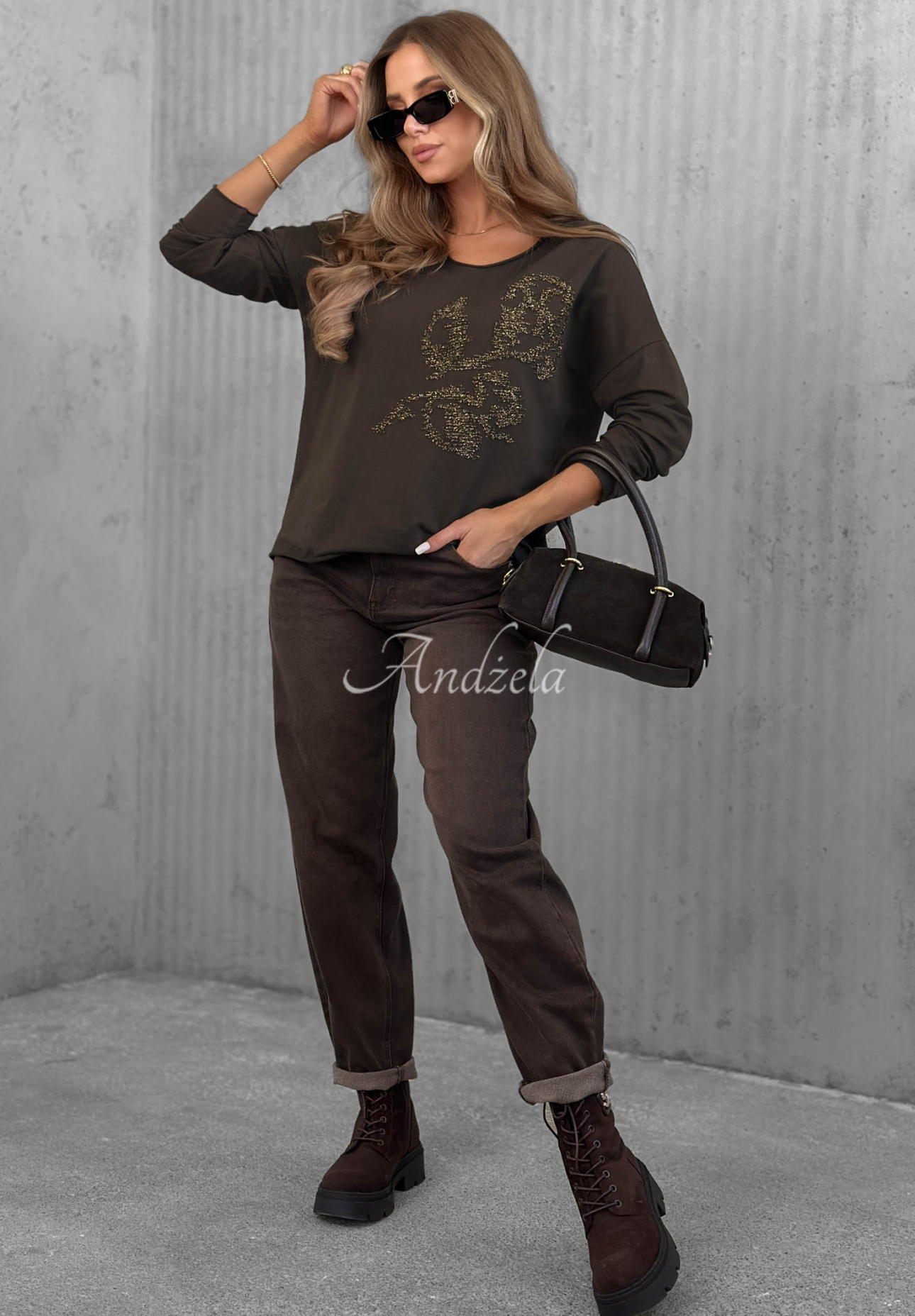 Chocolate-colored cotton long-sleeve blouse with Golden Rossa appliqué