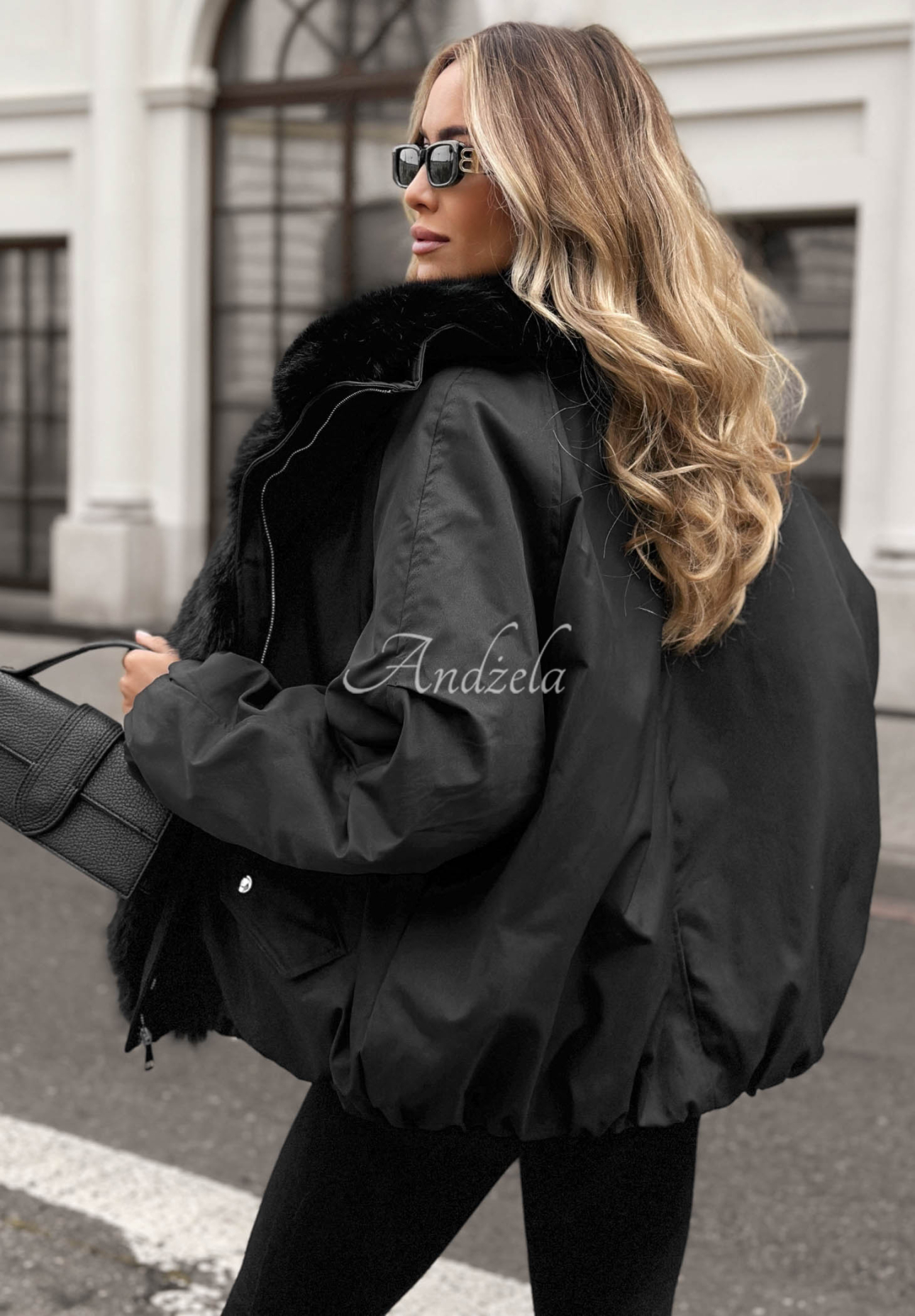 Kurtka oversize z futerkiem Snow Angel czarna