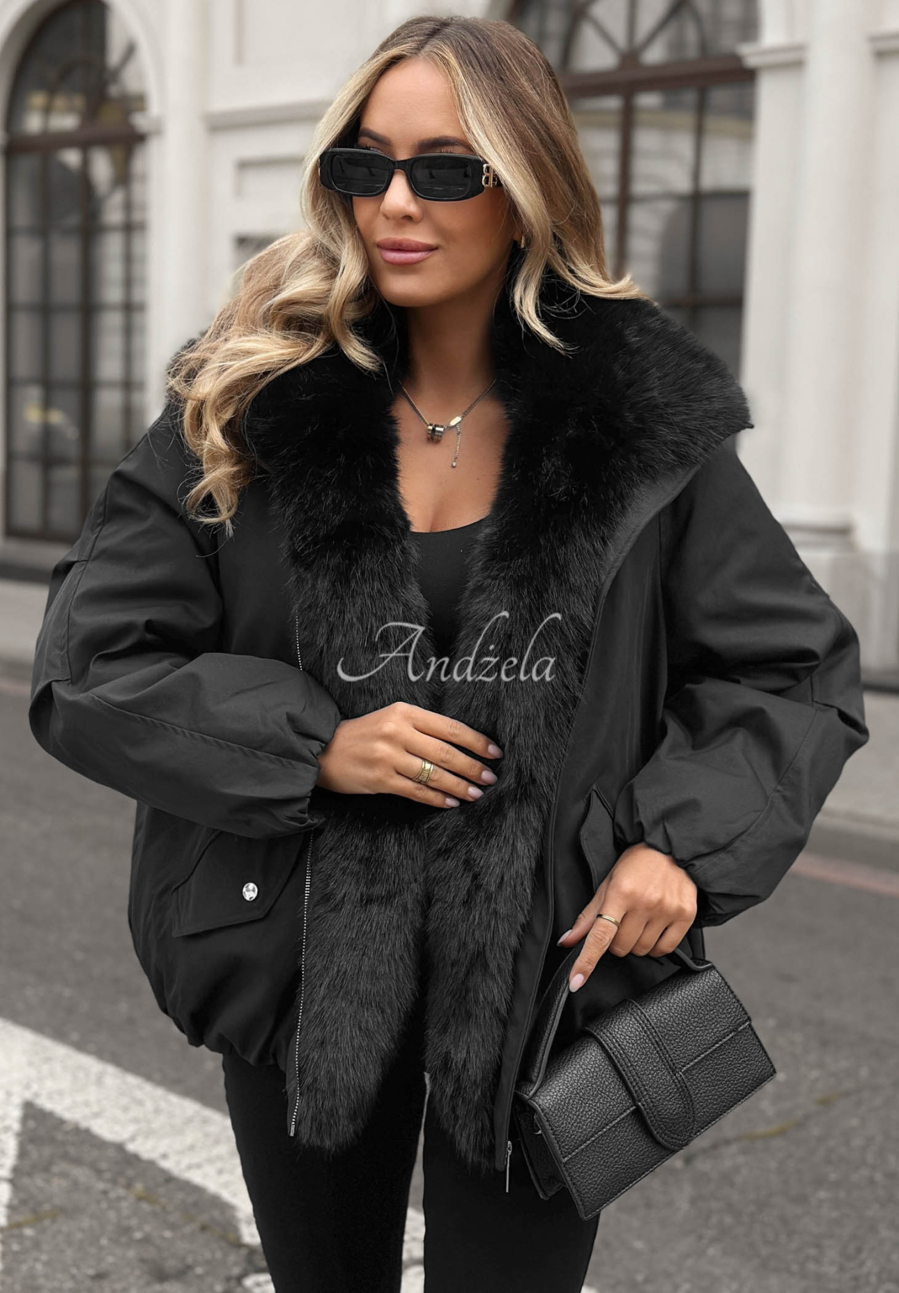 Kurtka oversize z futerkiem Snow Angel czarna