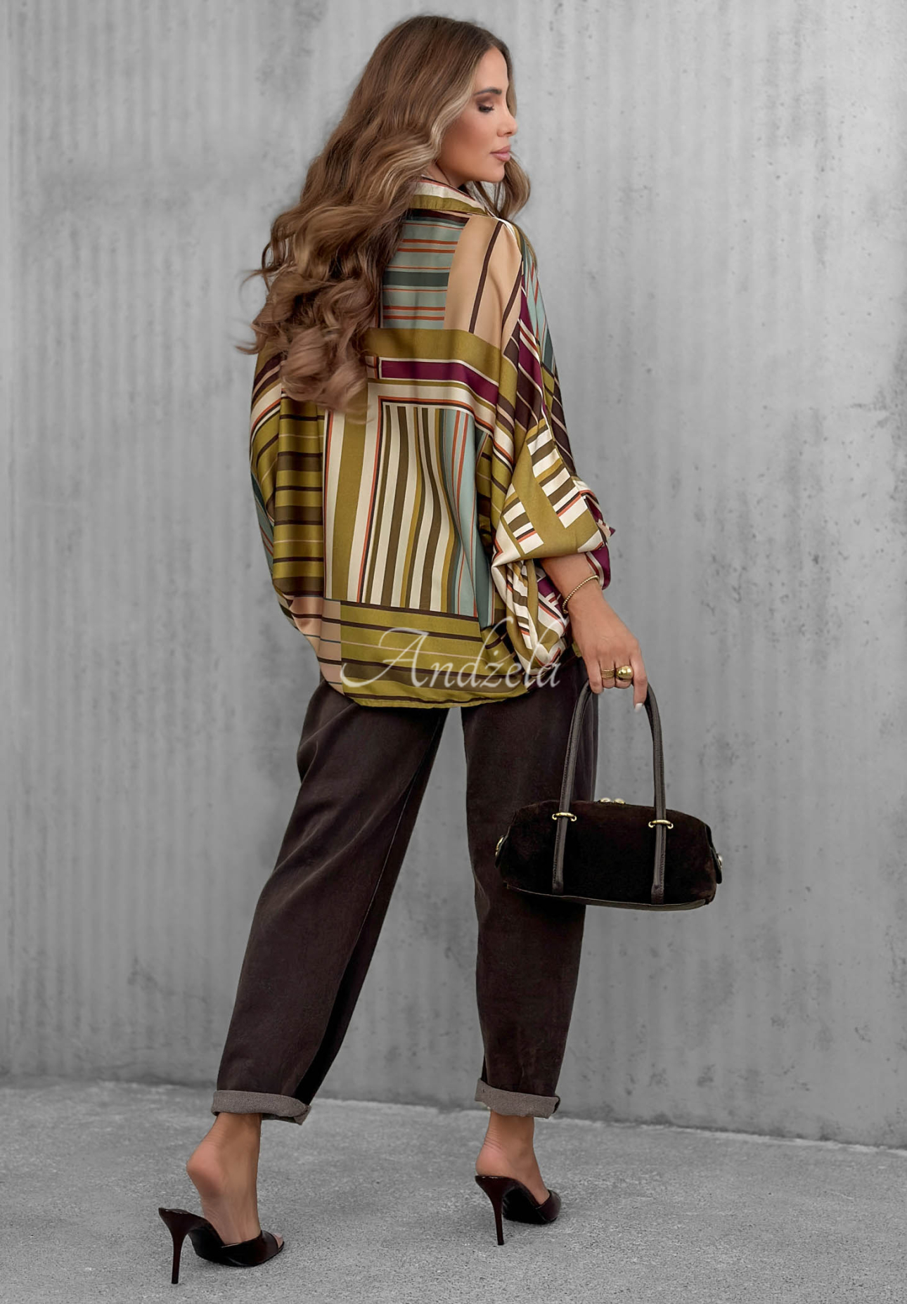Satynowa koszula oversize w paski Soft Luxury oliwkowa