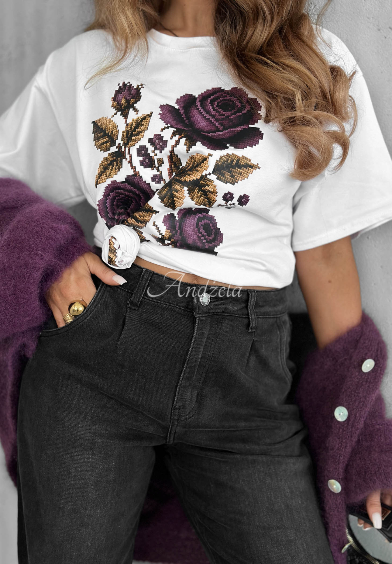 White Cotton T-Shirt with "Forgotten Roses" Print