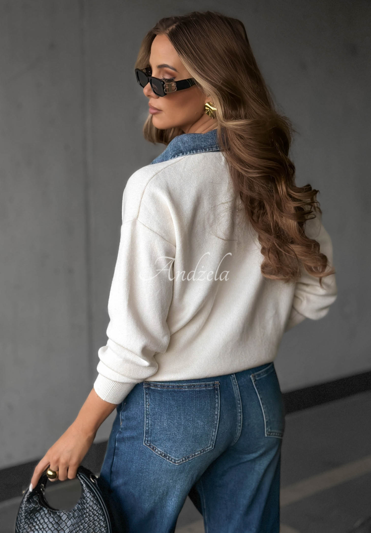 Wiskozowy sweter z denimowym kołnierzykiem NY City ecru