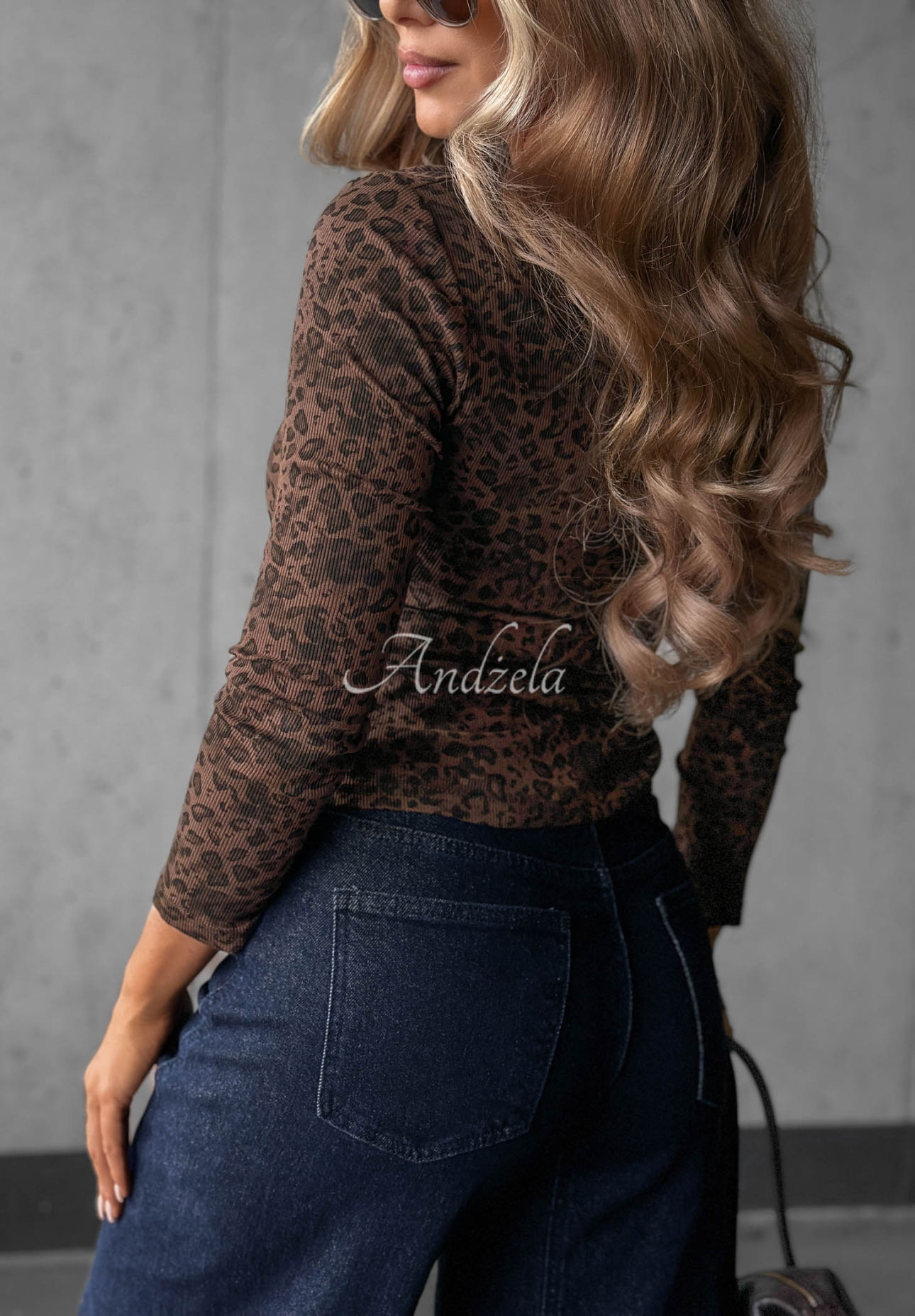 Warm Mug Chocolate-Colored Striped Long-Sleeve Cotton Blouse with Leopard Print