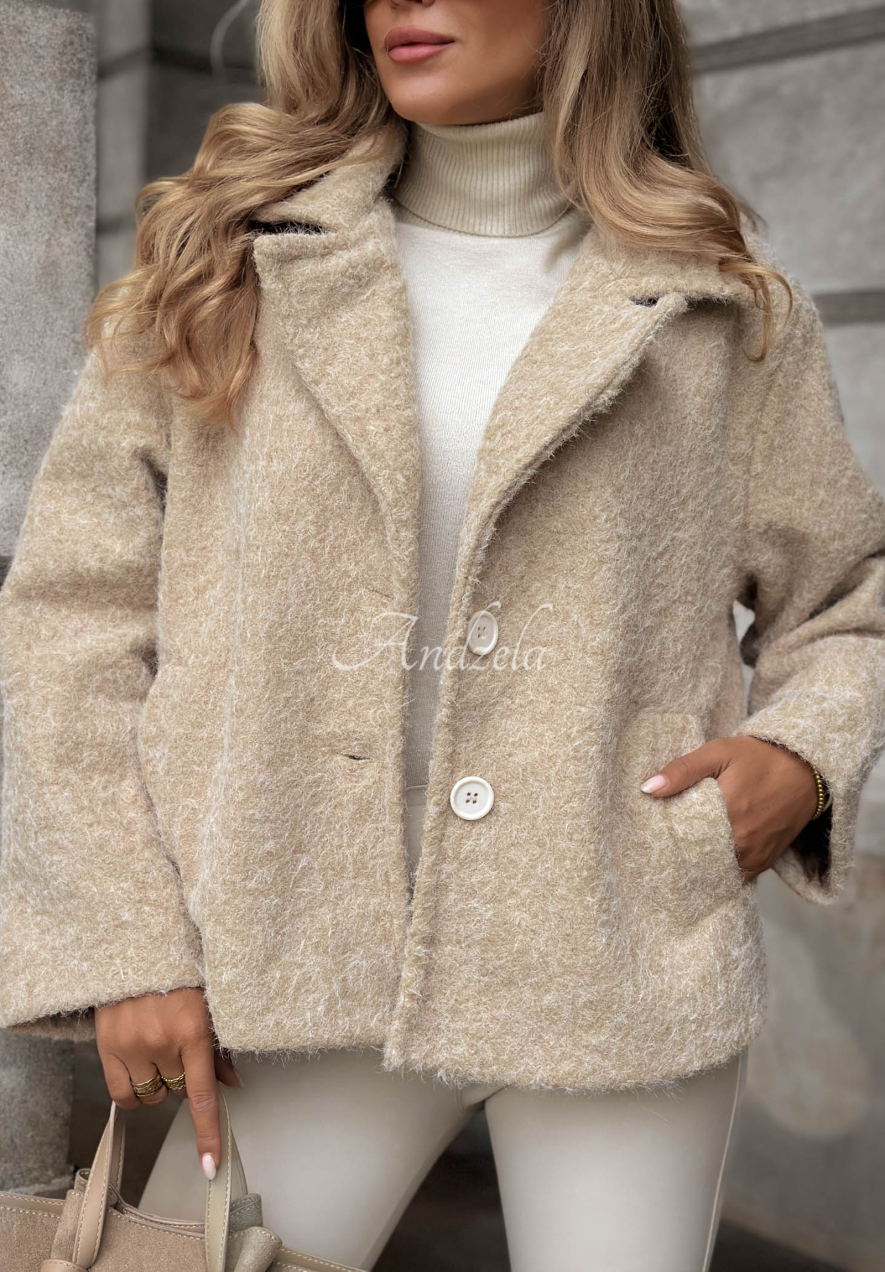 Rainy Avenue Short Beige Sheepskin Coat with Wool Lining