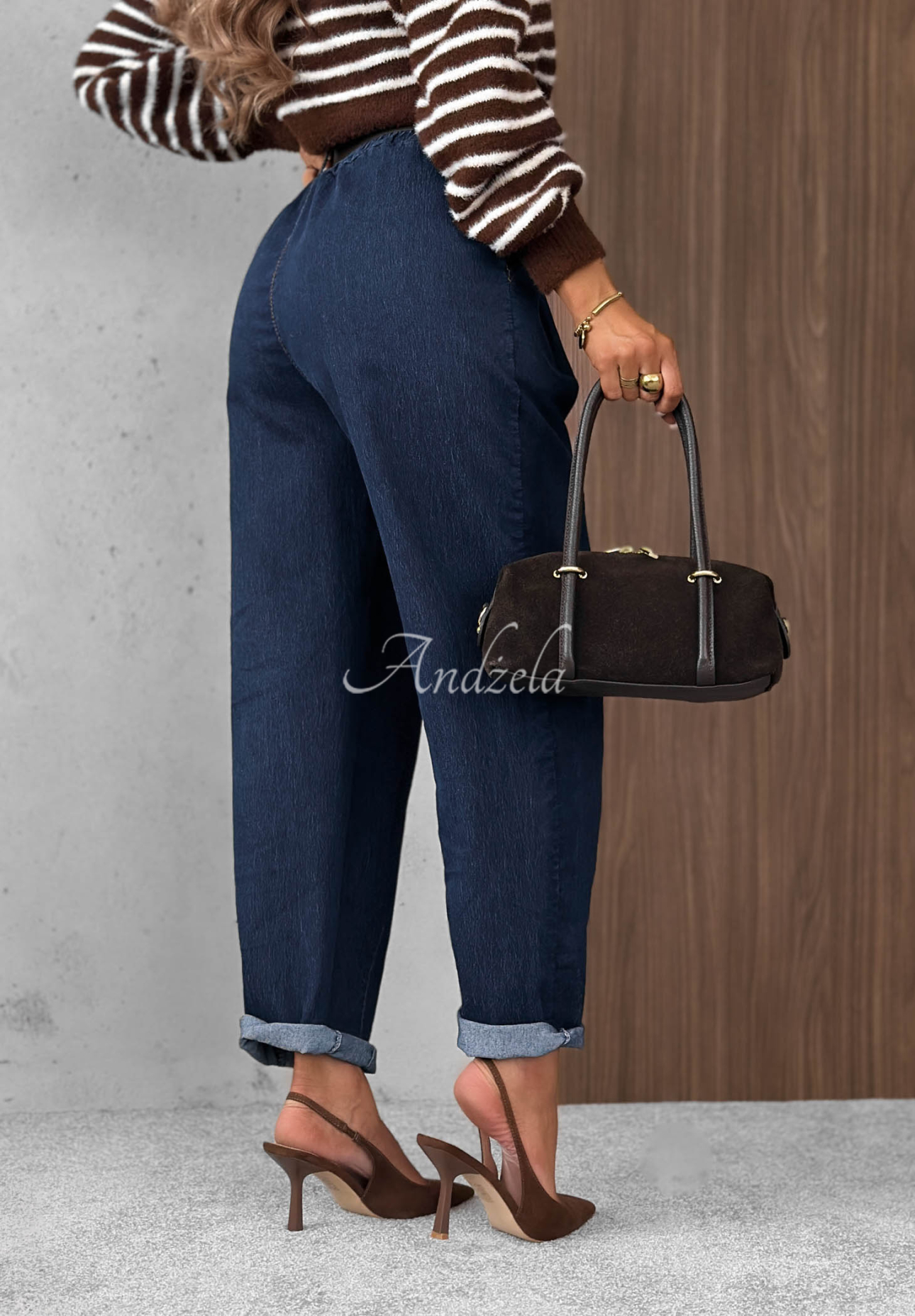 Modern Shape Navy Blue Mom-Fit Jeans with a Belt