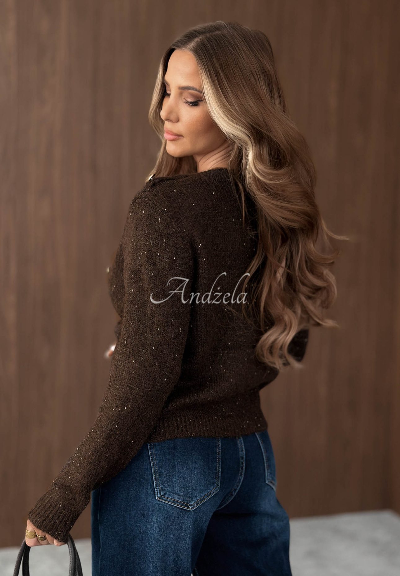 Sweter kardigan z ozdobnymi guzikami z wełną Caramel Kiss czekoladowy
