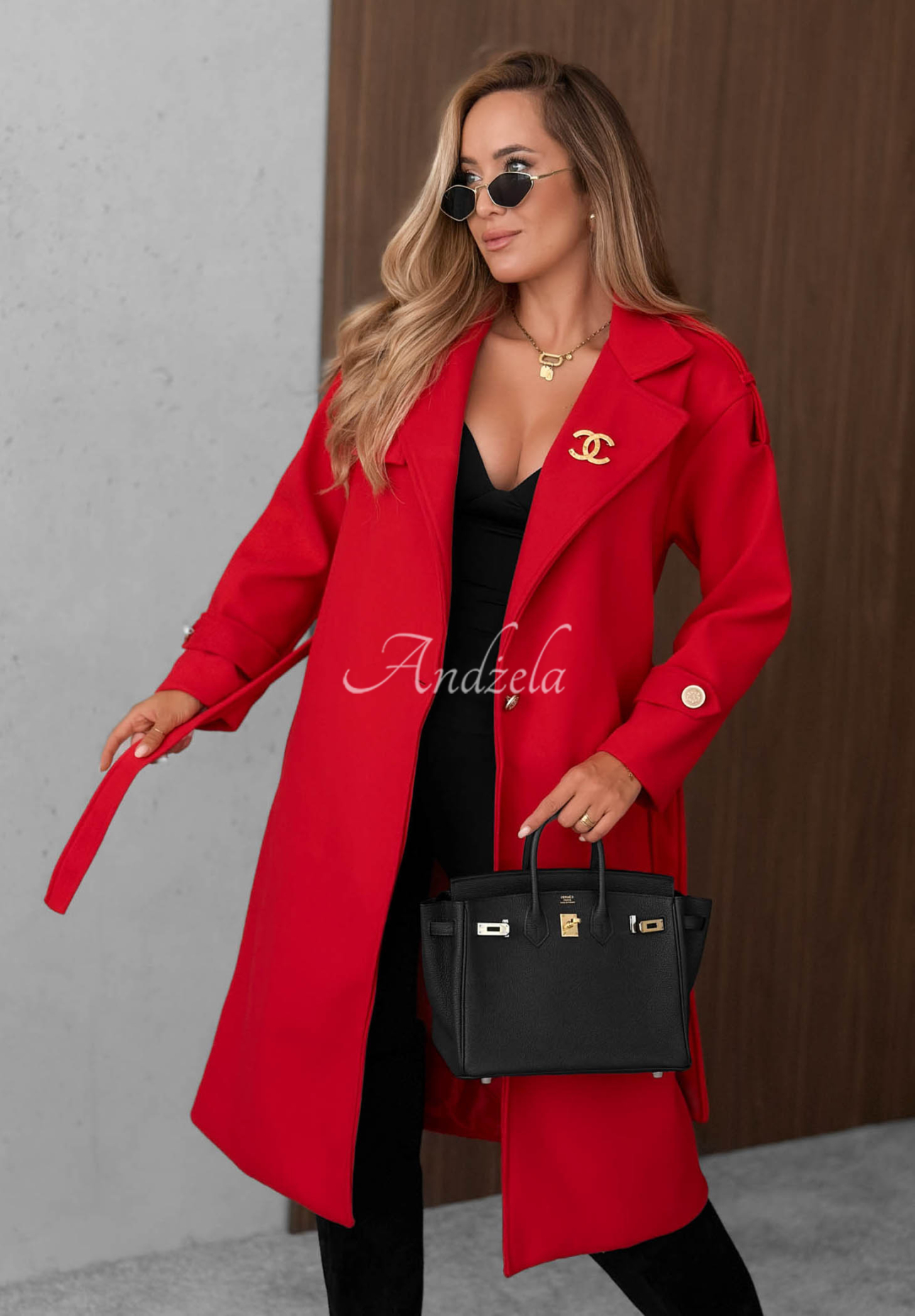 Long coat with a collar and belt, made of Autumn Daydream red wool