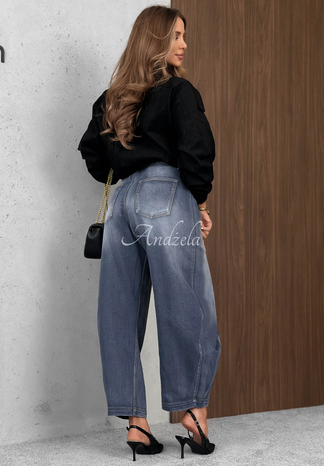 Spodnie jeansowe banana Hazy Silence niebieskie
