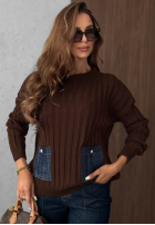 Prążkowany sweter z jeansowymi kieszeniami Cozy Grace czekoladowy