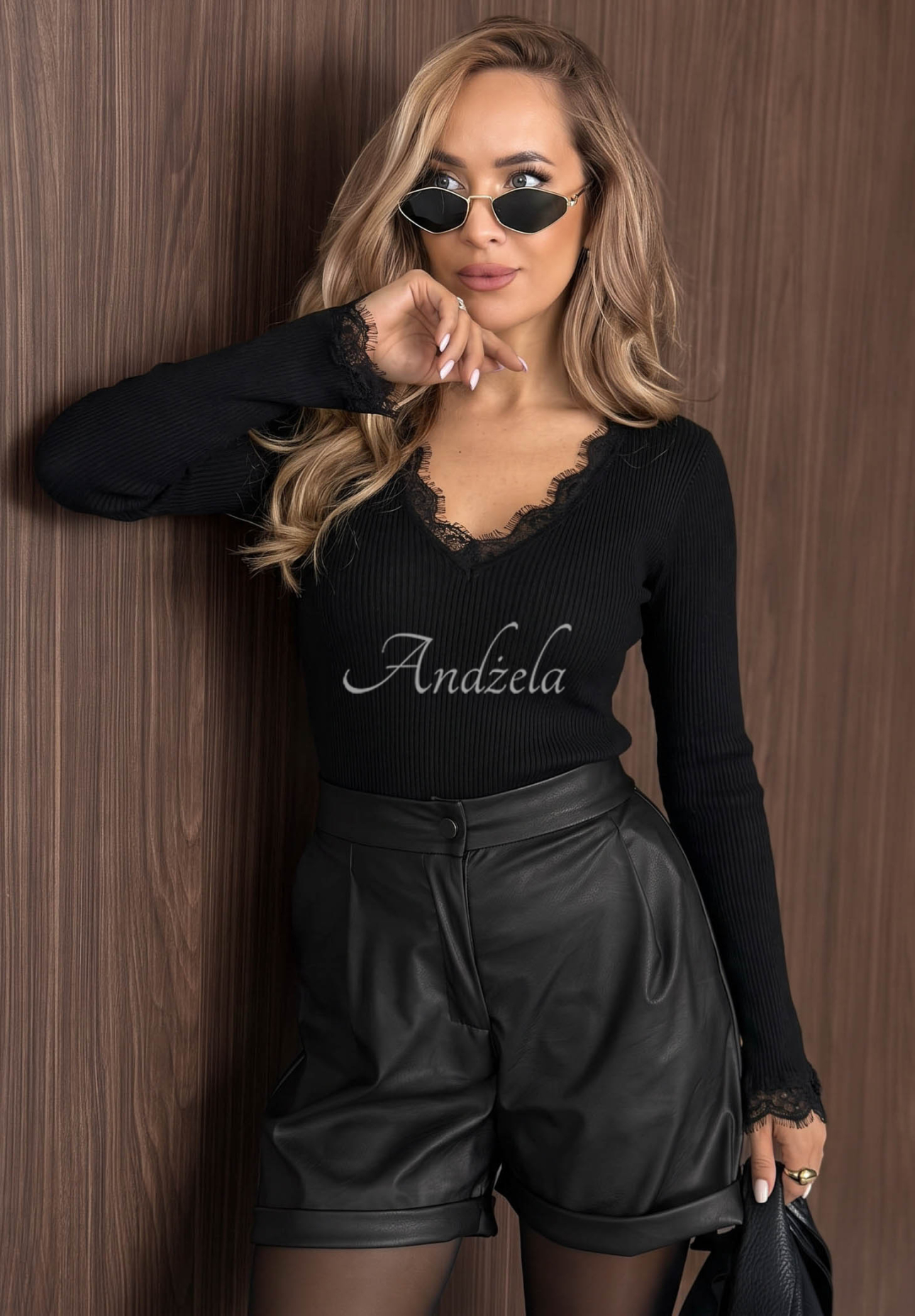 Soft Beauty Black Ribbed Long-Sleeve Blouse with Viscose Lace