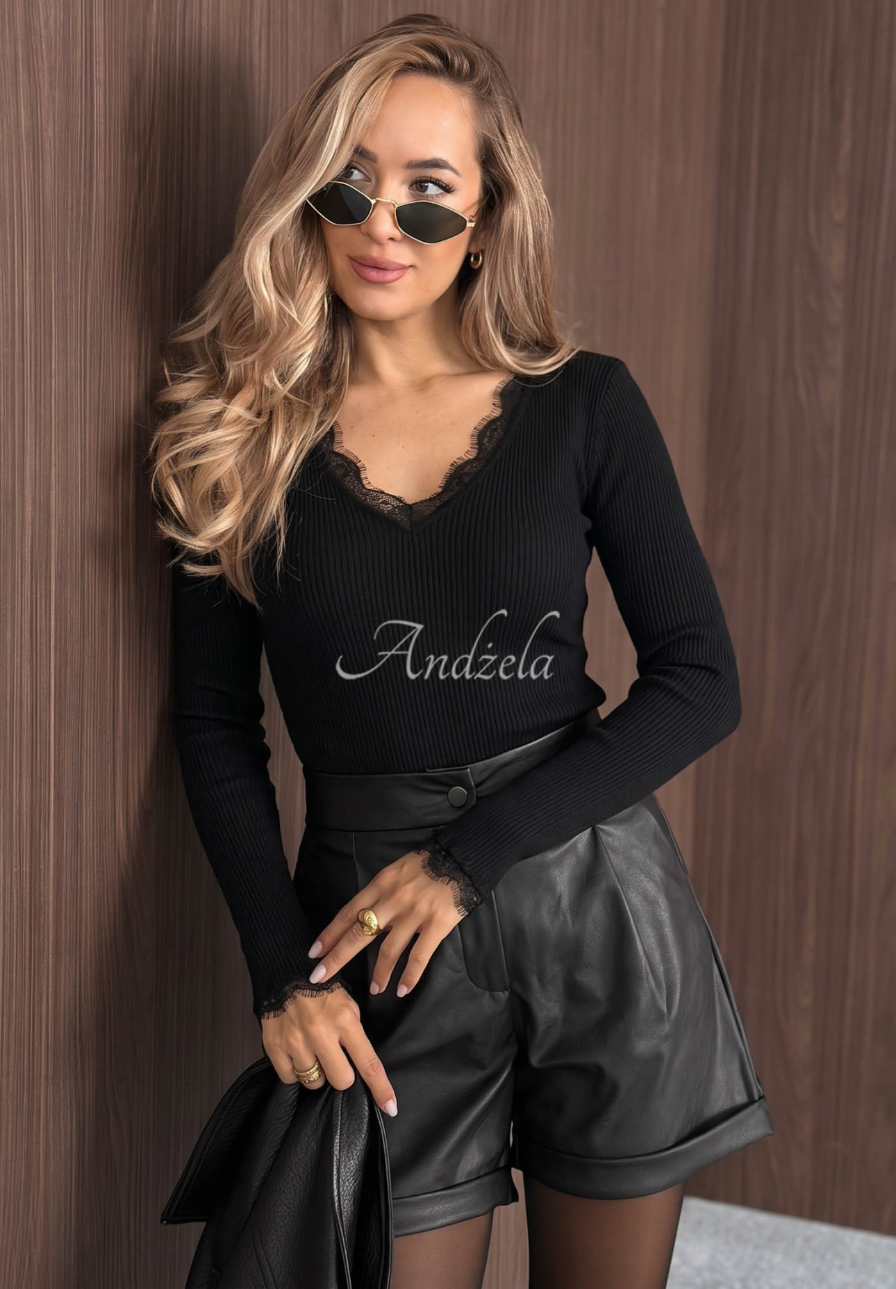 Soft Beauty Black Ribbed Long-Sleeve Blouse with Viscose Lace