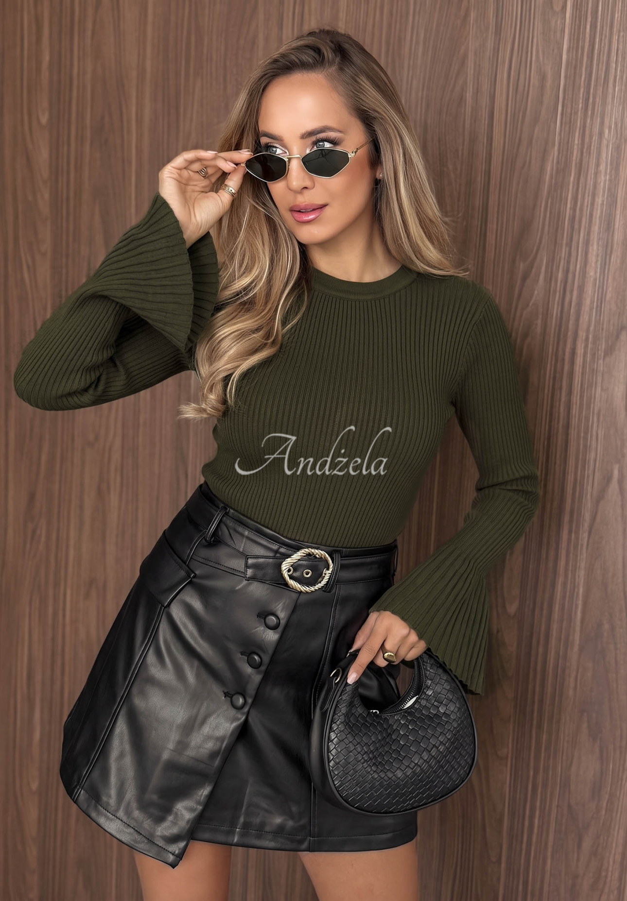 Wiskozowy prążkowany sweter z rękawami typu dzwonek Sunny Primrose khaki