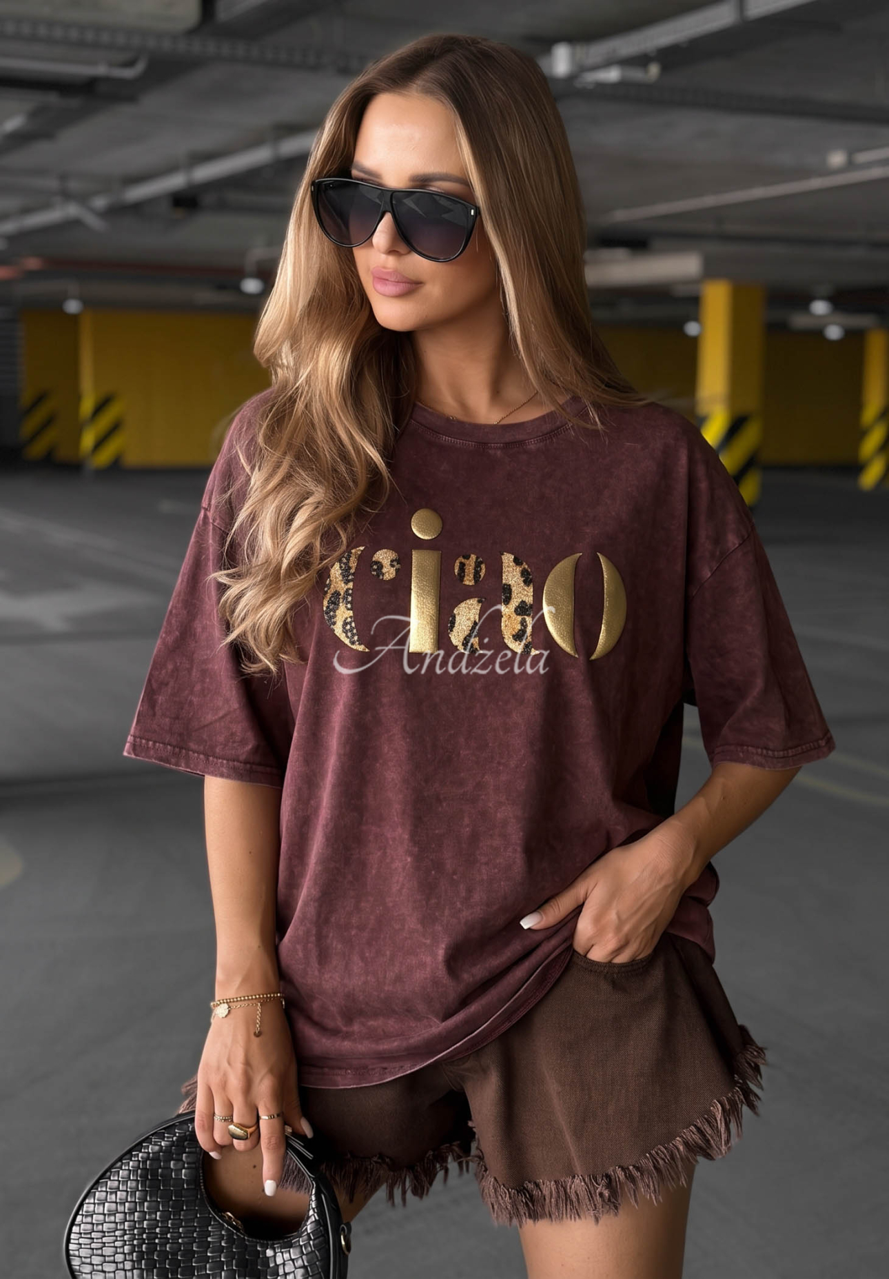 Burgundy Cotton T-Shirt with "Golden Ciao" Print
