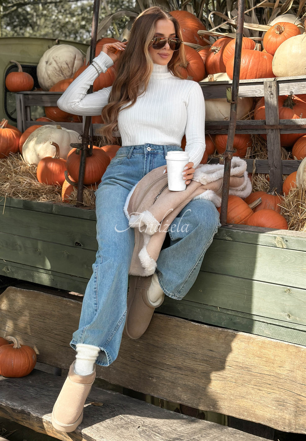Lightweight ribbed turtleneck sweater Restful Pause white