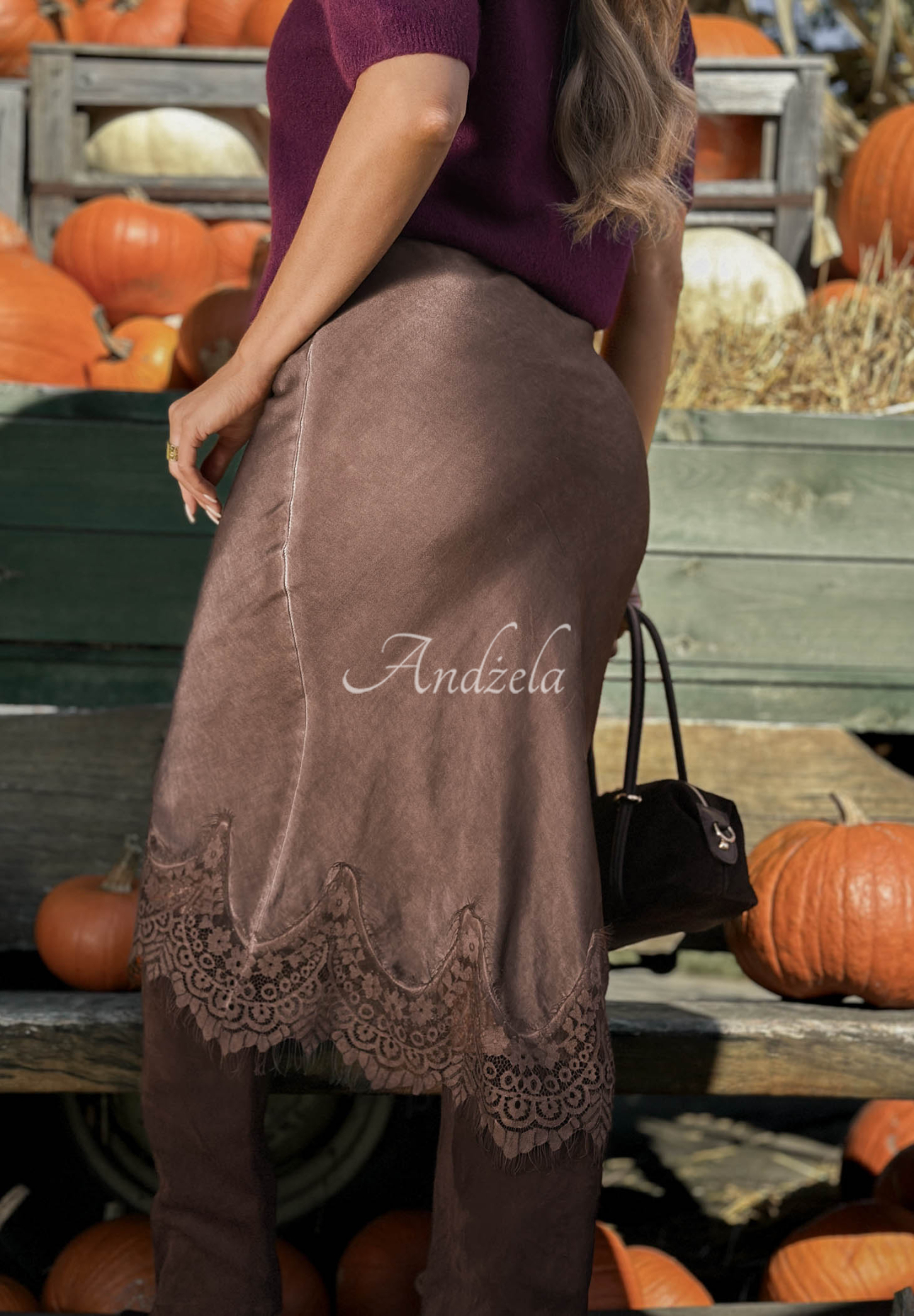 Wiskozowa satynowa spódnica z koronką Subtle Lace czekoladowa