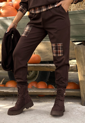 Wiskozowe spodnie z naszywkami w kratę Coco Love czekoladowe