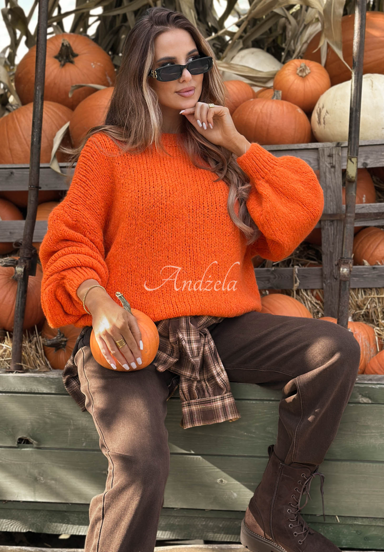 Soft, oversized sweater with wool and viscose from Cloud Babe, orange