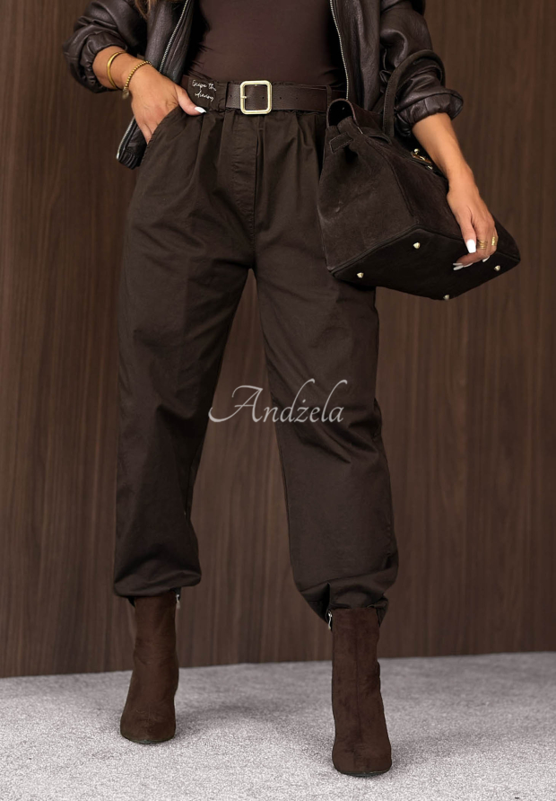 Bawełniane spodnie mom fit z paskiem Casual Look czekoladowe