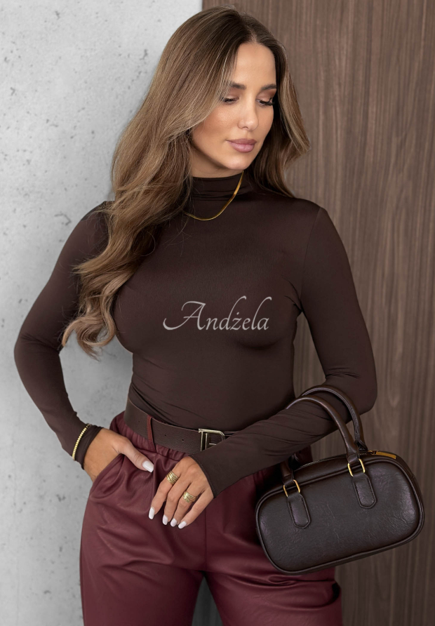 Wiskozowa bluzka longsleeve z p&oacute;łgolfem Femme Desire czekoladowa