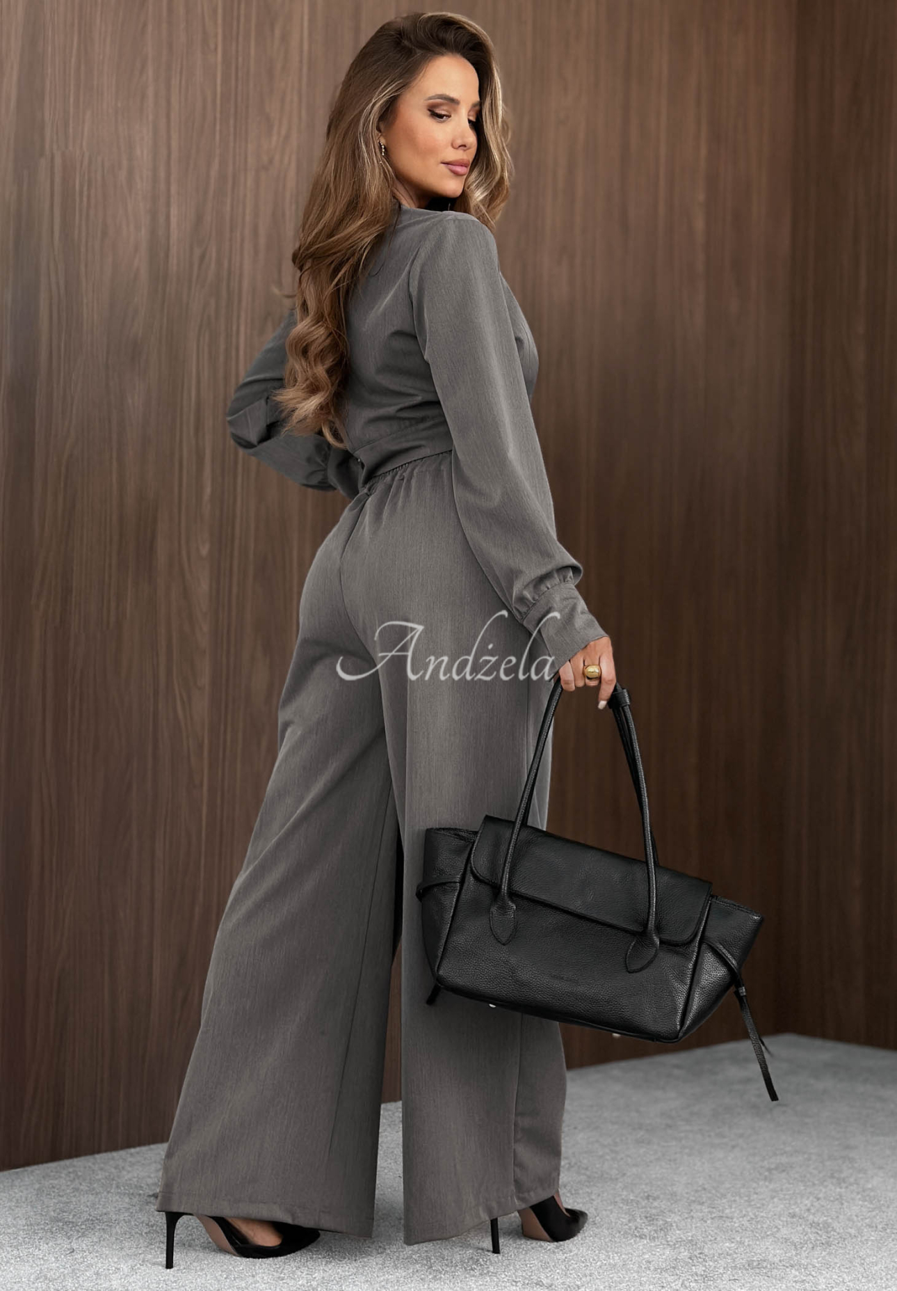 Elegant Style Desire Set with Pleats in Gray