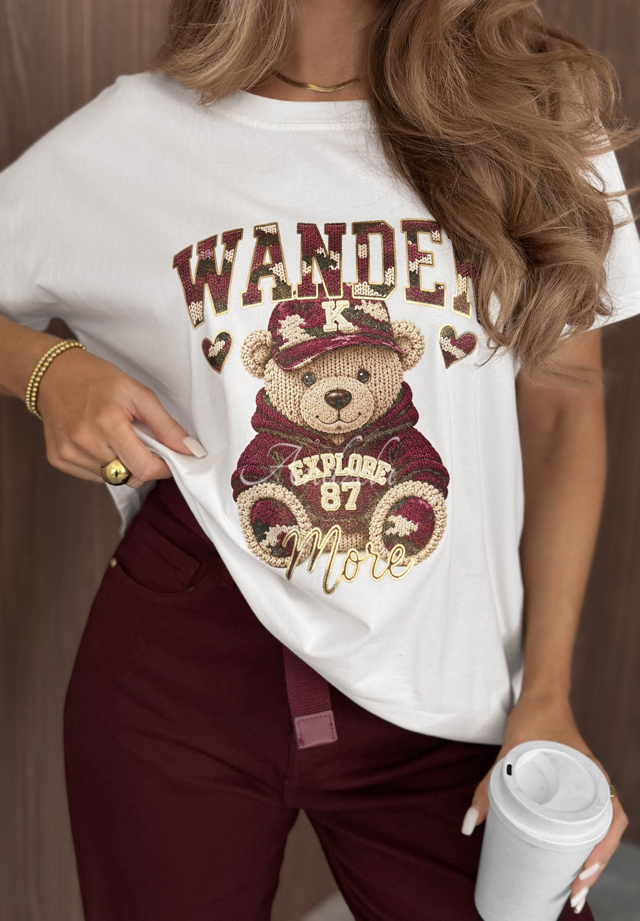Ecru cotton T-shirt with Wander Bear print