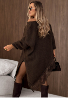 Asymetryczny sweter z koronką z wełną i wiskozą Sweet Seduction czekoladowy