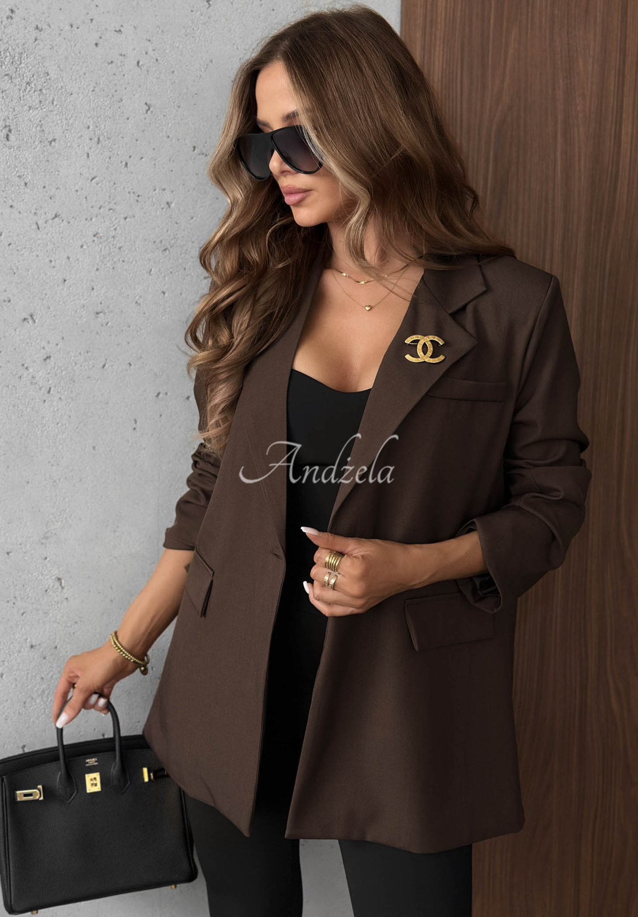 Elegancka marynarka z kołnierzem Timeless Poise czekoladowa