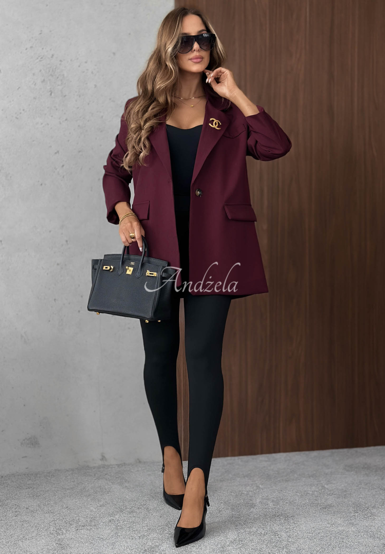 Elegancka marynarka z kołnierzem Timeless Poise burgundowa