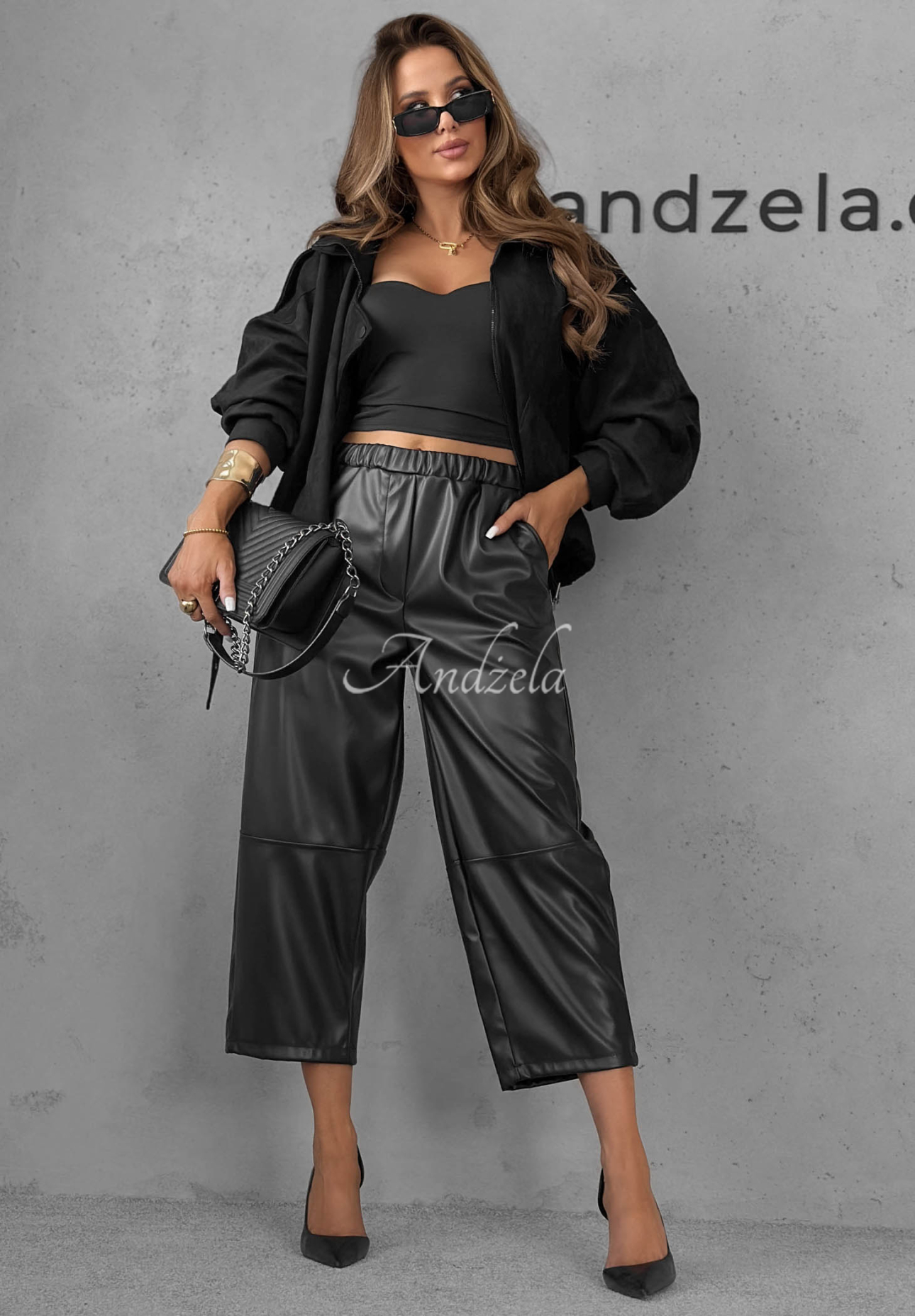 Skórzane spodnie mom fit Warm Vanilla czarne
