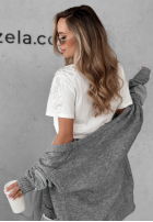 T-shirt z ozdobnym napisem Favored biały
