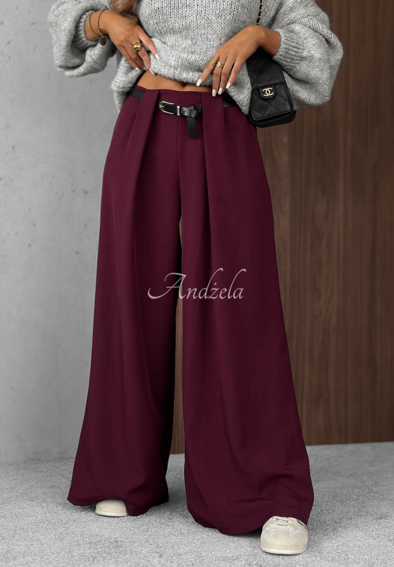 Eleganckie spodnie wide leg z zakładkami Timeless Poise burgundowe