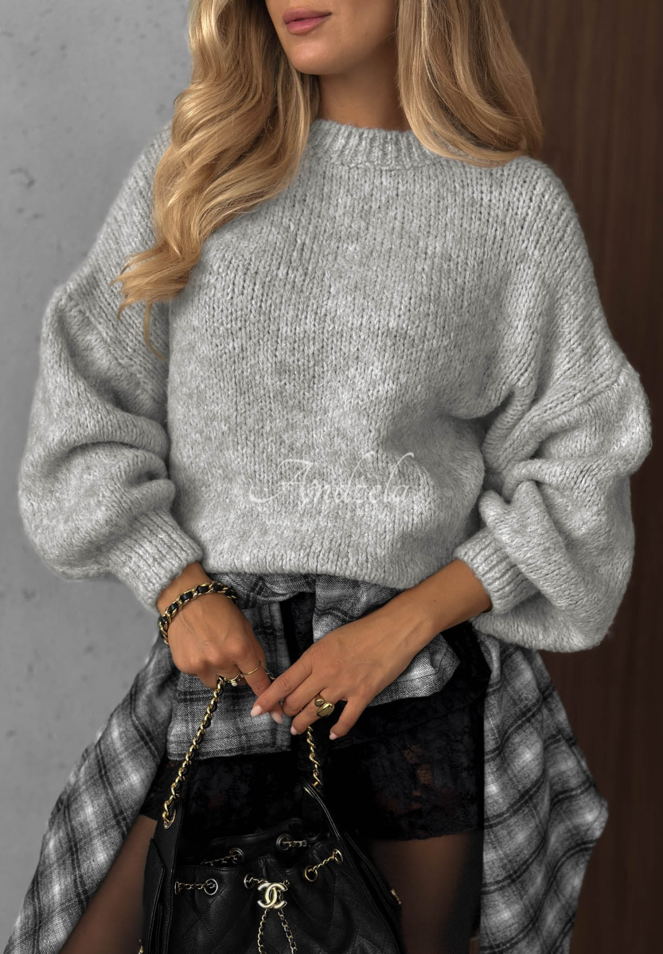 Soft, oversized sweater with wool and viscose by Cloud Babe, gray