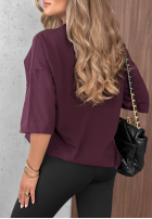 T-shirt z ozdobną aplikacją This Happens burgundowy