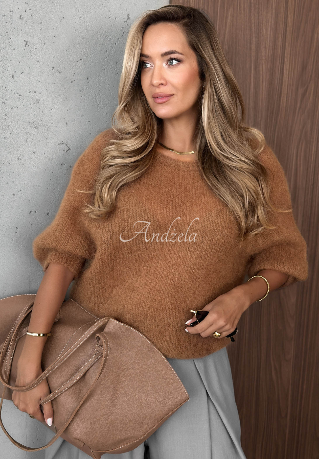 Moherowy sweter z krótkimi rękawami Soft Serenity camelowy