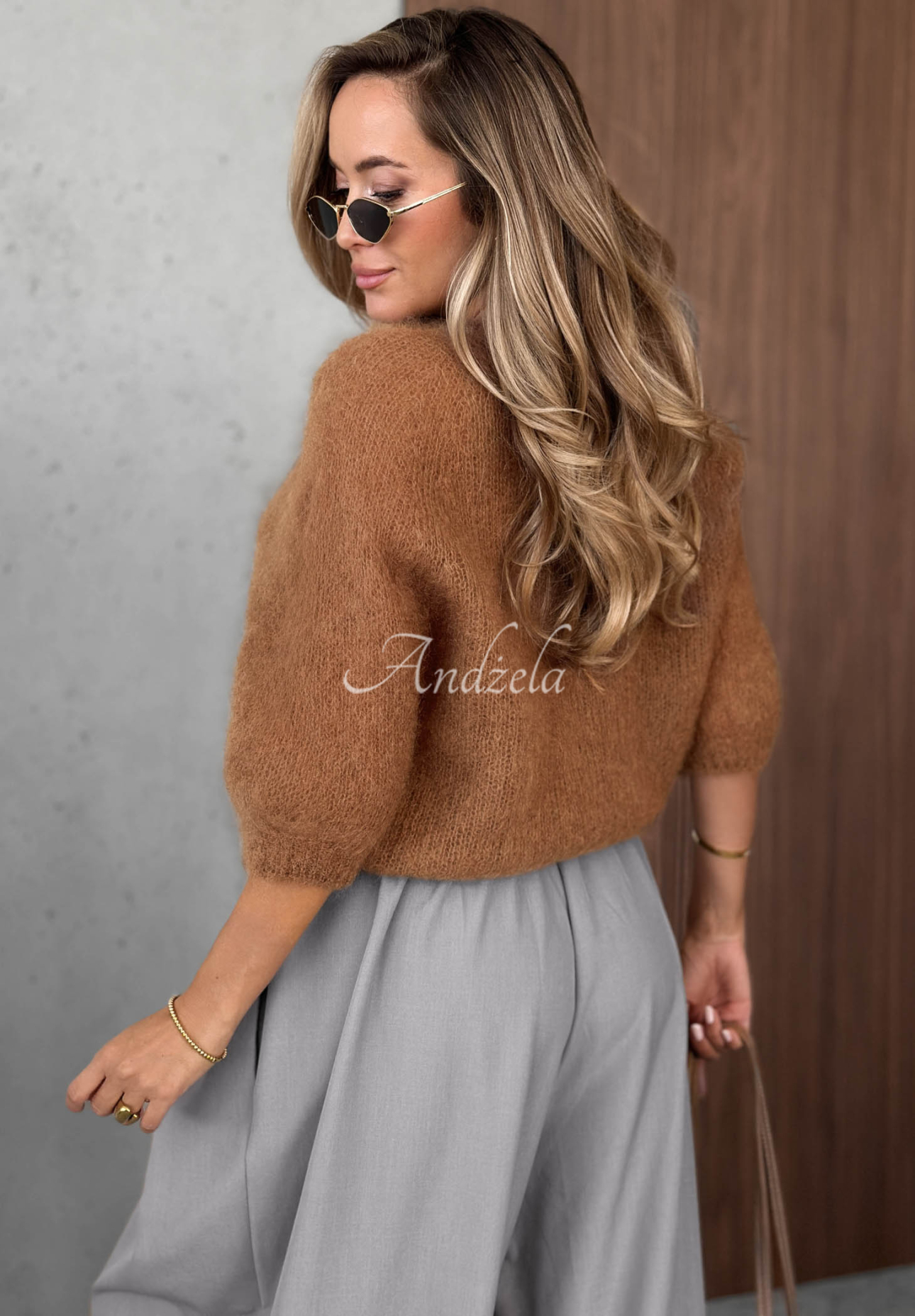 Moherowy sweter z krótkimi rękawami Soft Serenity camelowy