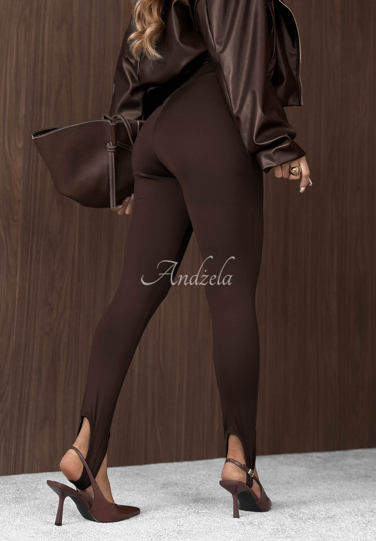 Smooth, form-fitting Fine Shape leggings with ankle cuffs in chocolate brown